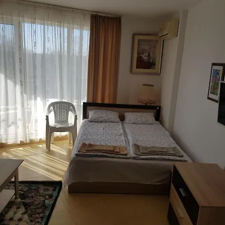 Aparthotel Midia Grand 4*