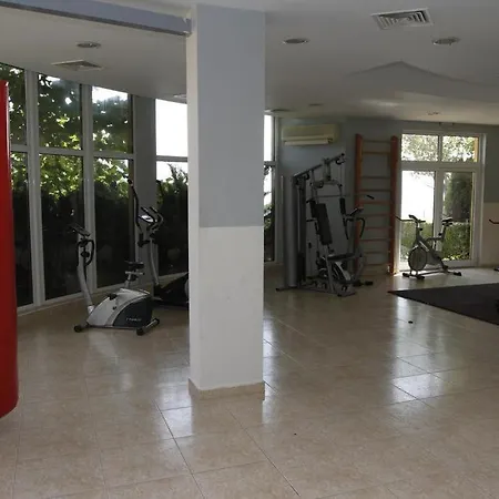 Aparthotel Midia Grand 4*