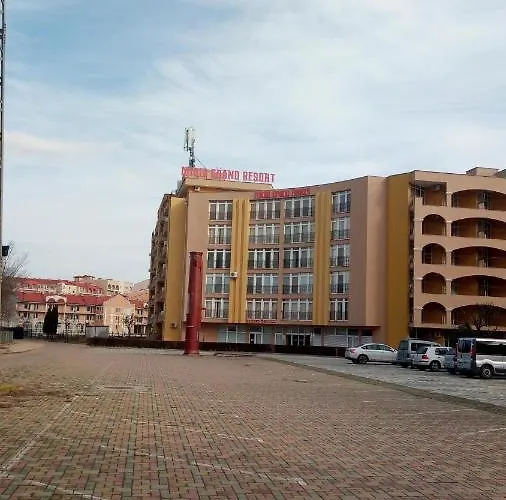 Midia Grand 4* أهيلوي