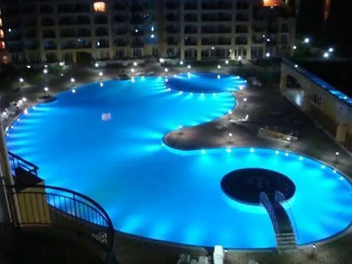 Midia Grand شقة فندقية 4*