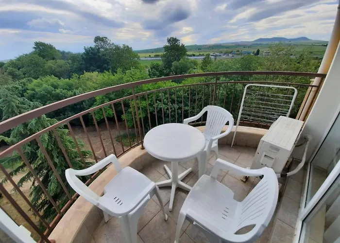 Apart-hotel Midia Grand 4*